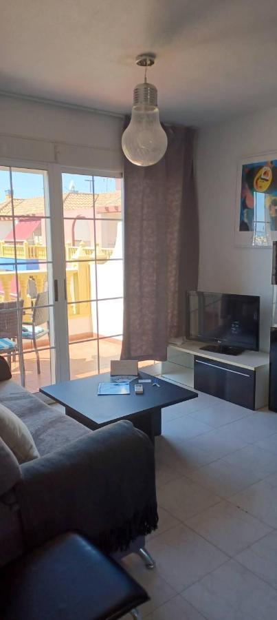 Appartement Climatise Deux Chambres Front De Mer Et Piscine Torrevieja Eksteriør bilde