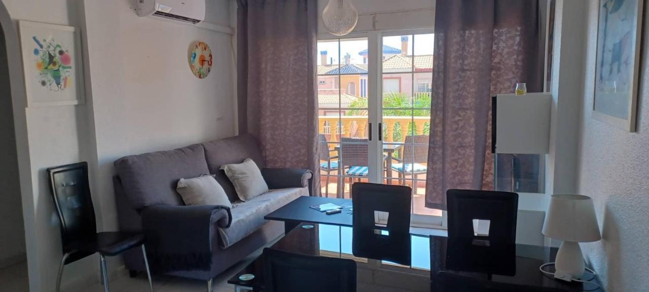 Appartement Climatise Deux Chambres Front De Mer Et Piscine Torrevieja Eksteriør bilde