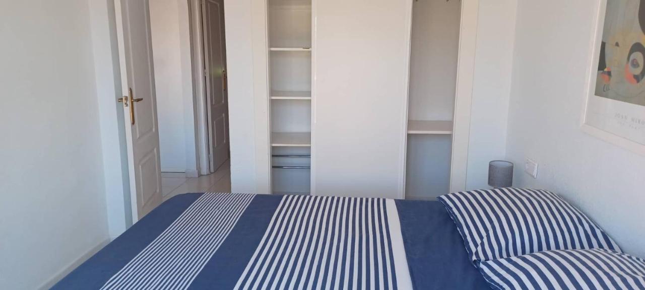 Appartement Climatise Deux Chambres Front De Mer Et Piscine Torrevieja Eksteriør bilde